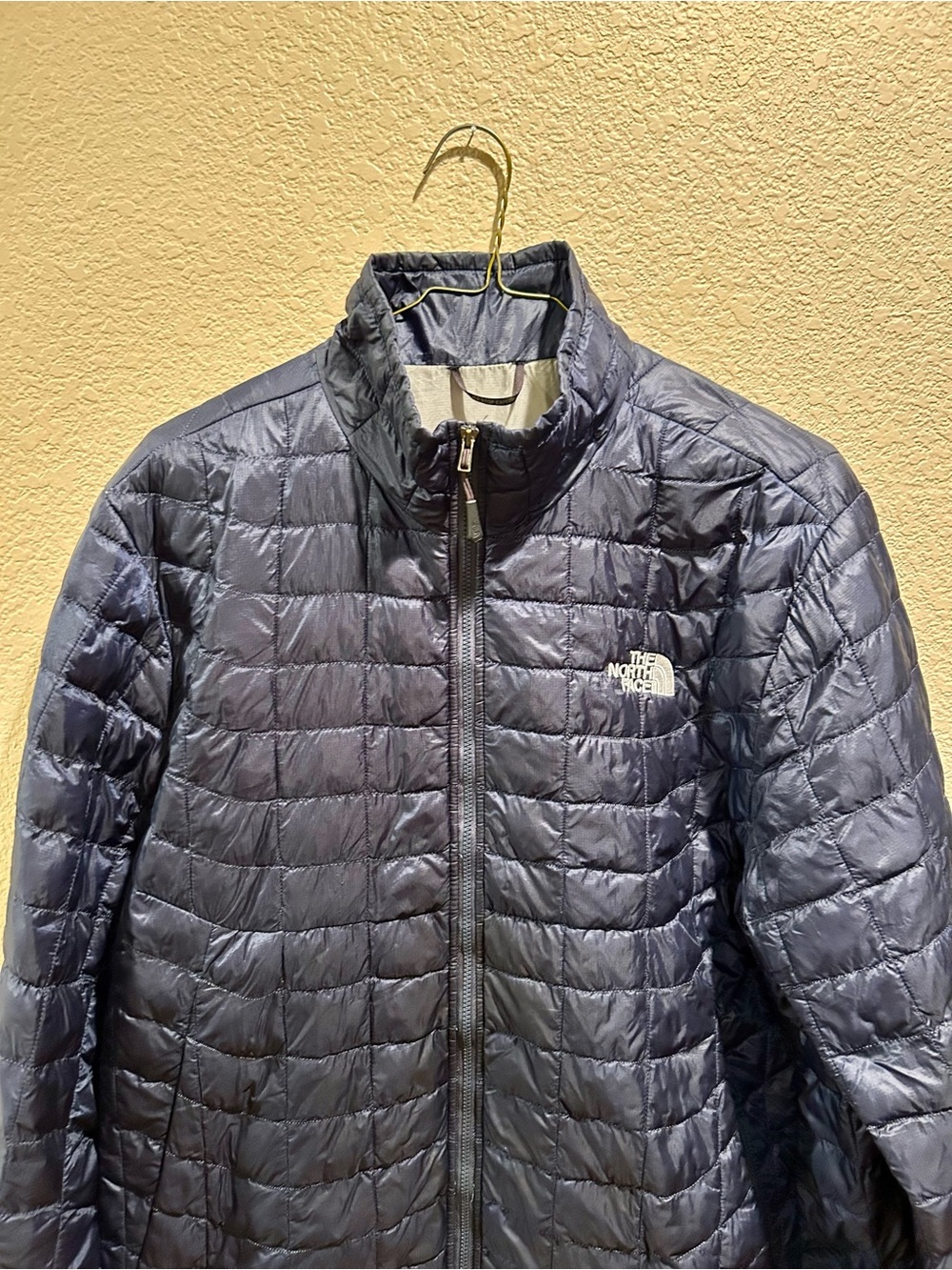 The North Face Men's Navy Quilted Packable Puffer Jacket - Picture 2 of 12